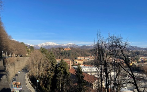 Meteo Biella: oggi grigio, ma il weekend porterà sole