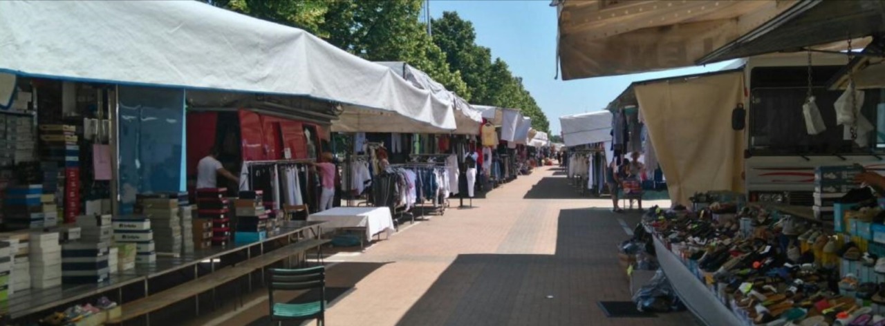 Petizione contro lo spostamento del mercato di piazza Falcone: oltre 1.700 firme raccolte