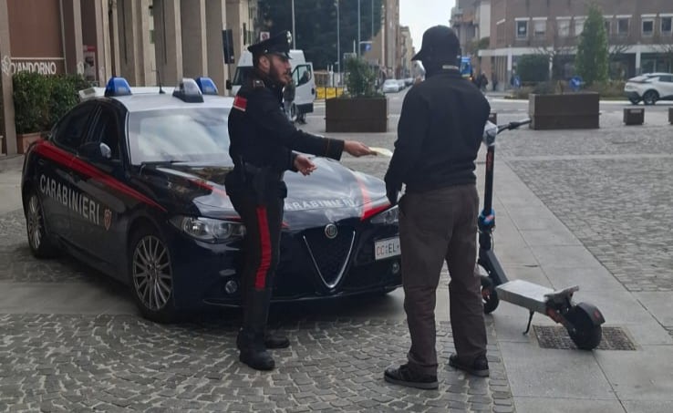 Controlli severi sui monopattini elettrici nel Biellese
