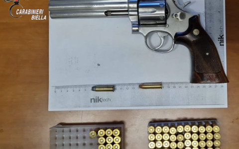 Lite familiare sfocia in aggressione: un arresto