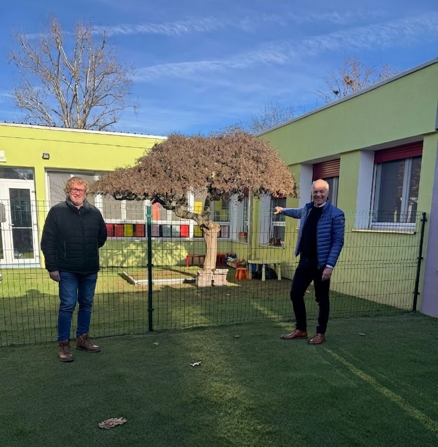 Ristrutturato il cortile tra asilo nido e scuola materna