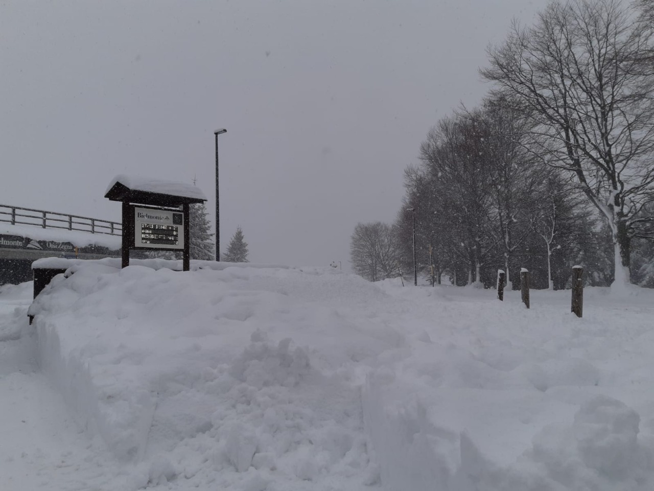 Strade provinciali chiuse nel Biellese a causa di slavine e detriti