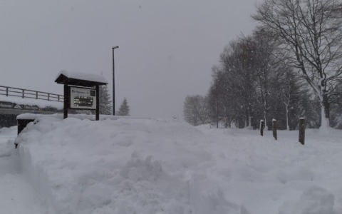 Strade provinciali chiuse nel Biellese a causa di slavine e detriti