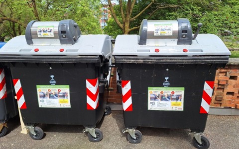 Cossato avvia la sostituzione delle calotte digitali per 140 cassonetti