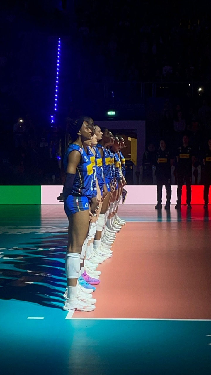 Le Azzurre superano la Francia in un Test match emozionante al Forum