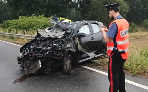Incidente stradale a Villanova Biellese: due persone ferite ma non in pericolo di vita