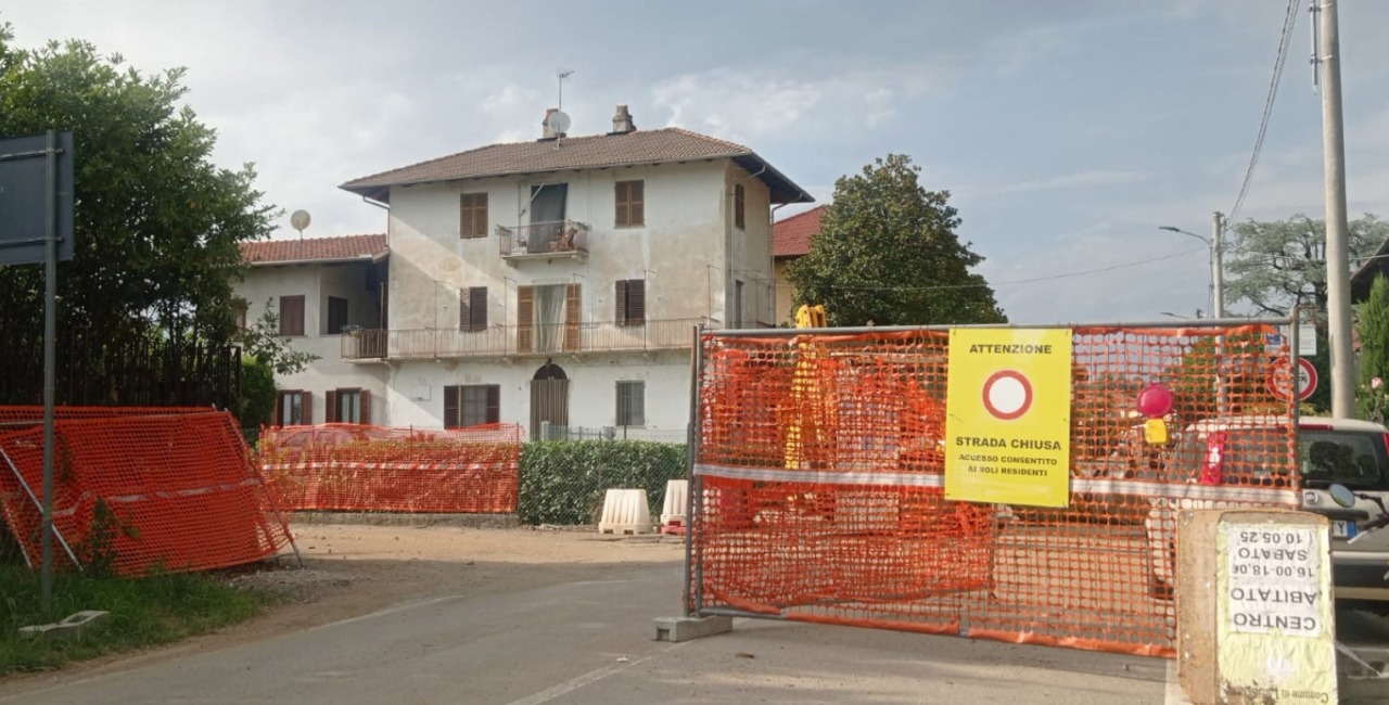 La chiusura della strada a Lessona si prolunga