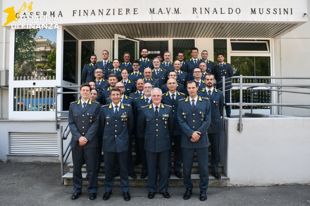 Il generale Avitabile visita il Comando provinciale della Guardia di Finanza di Biella