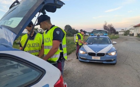 La Polizia intensifica i controlli: sanzioni anche per i monopattini